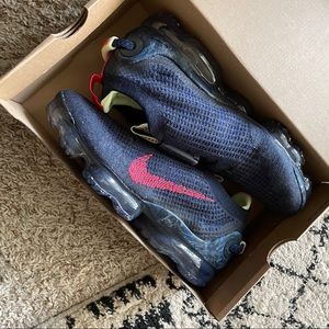 NEW- NEVER WORN -Nike air vapormax 2020 FK men’s 9.5